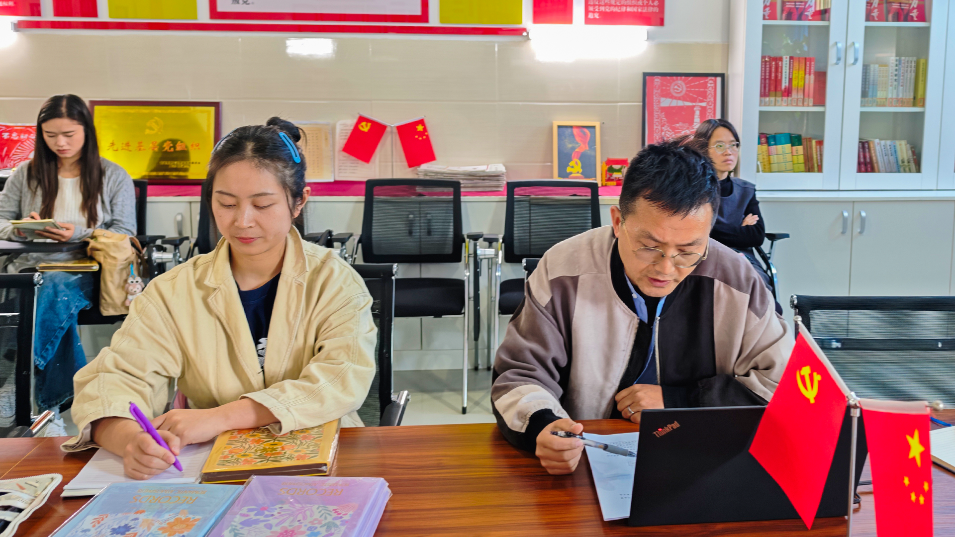 1762741488668028365.png 4c2398b72e047bb8378441feb7e3387c.png